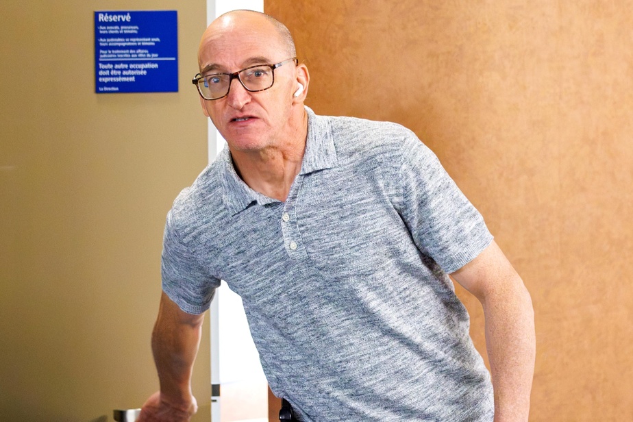 Ex-concierge de l’immeuble de sa victime | Il aurait fraudé un homme de 97 ans sur son « lit de mort »