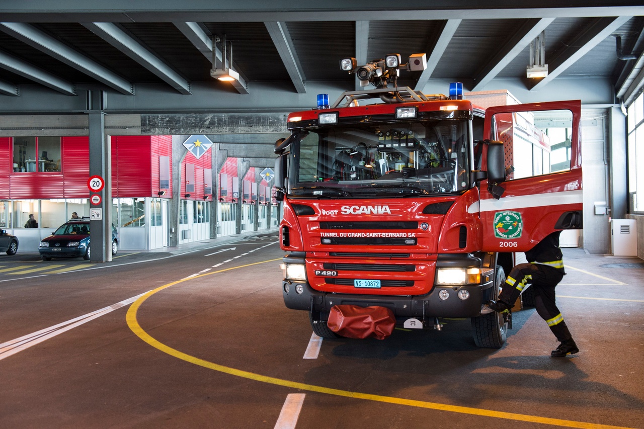 Feu à Savièse: Un important incendie dans une menuiserie du Valais central