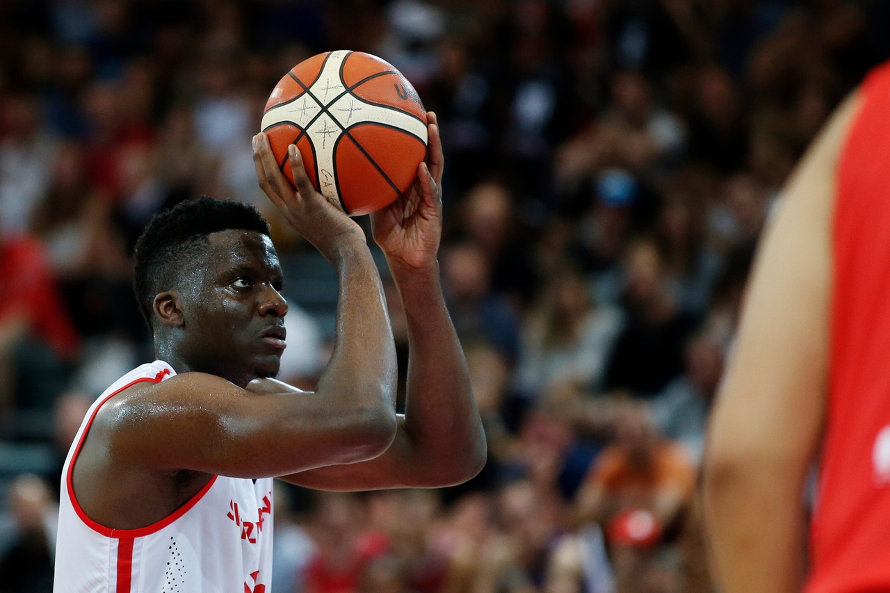 Basketball et diplomatie: Le Genevois Clint Capela reçoit le prestigieux Prix Gallatin