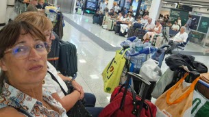 Éruption de l'Etna. « Des fumées montaient jusqu’à 4 000 mètres d’altitude » : des Isérois bloqués à l’aéroport de Catane à cause des projections de cendres