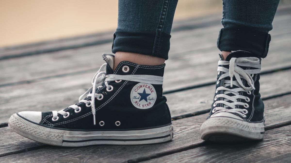 Converse apologized for ad that people compared to lynching, Ku Klux Klan imagery
