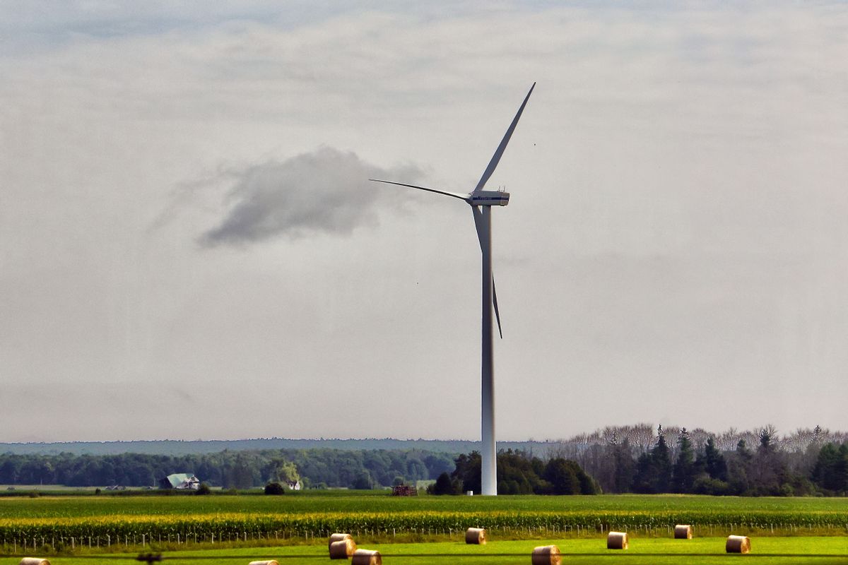 Did North Dakota mayor sue Canadian wind farm for using 'American wind'? Claim is full of hot air