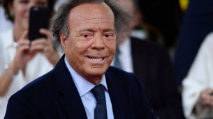 Espagne. Julio Iglesias visé par une seconde plainte pour agression sexuelle et travail forcé