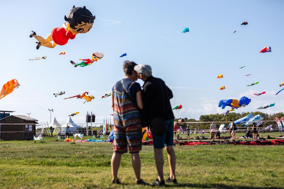 Démonstrations, compétitions, ateliers : le Festival de l’air de Fréjus s’est envolé à tire-d’aile