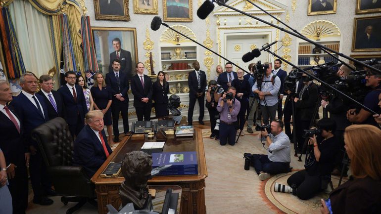 Trump écarte CNN et Politico pour fake news ? Cela fait suite aux révélations embarrassantes de ces médias sur son administration