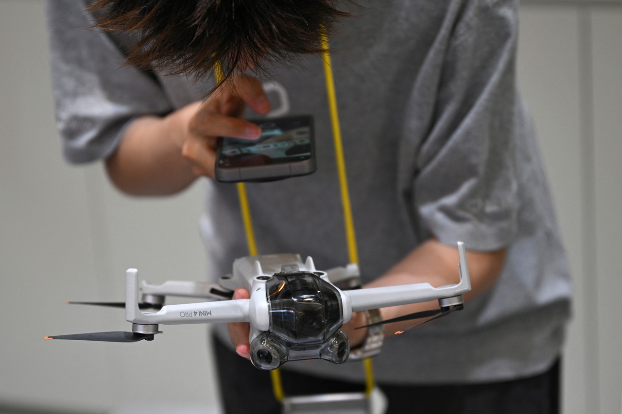 Sécurité aérienne en Chine: Rush à Pékin pour revendre son drone avant l’interdiction totale