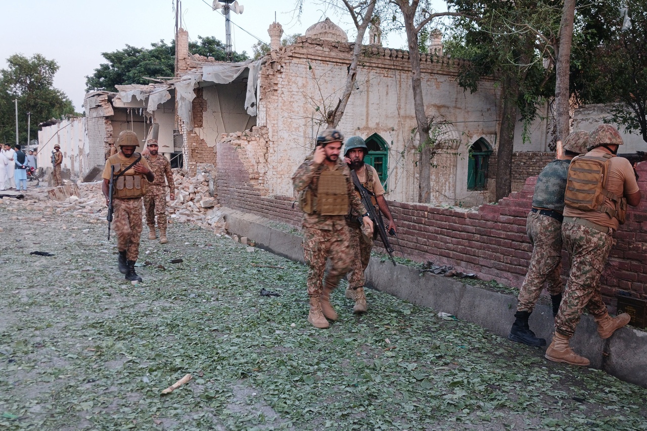 Attentat au Pakistan: Au moins 31 morts dans l’attaque d’un quartier général de police