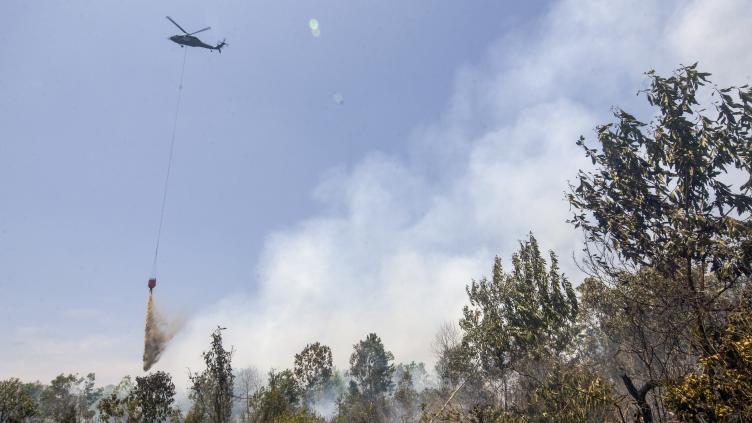 Incendies en Indonésie: la Malaisie envoie des pompiers et des moyens aériens