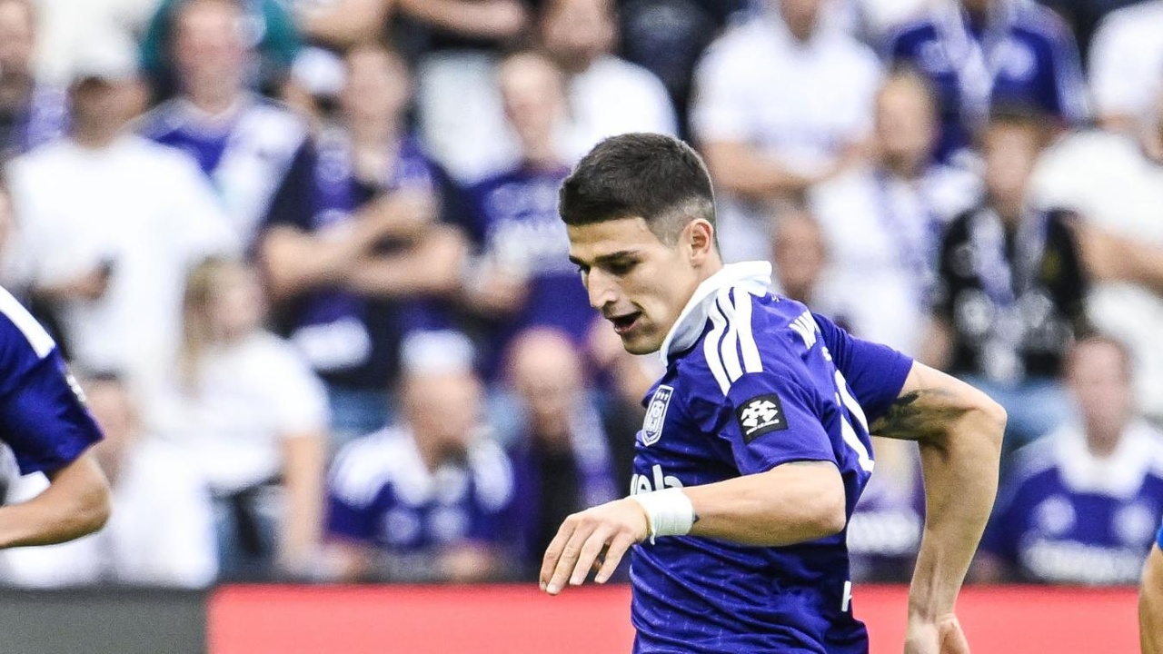 Anderlecht - Zulte Waregem : Koutsoupias de retour dans le onze des Mauves, Cvetkovic sur le banc (direct à 20h45)