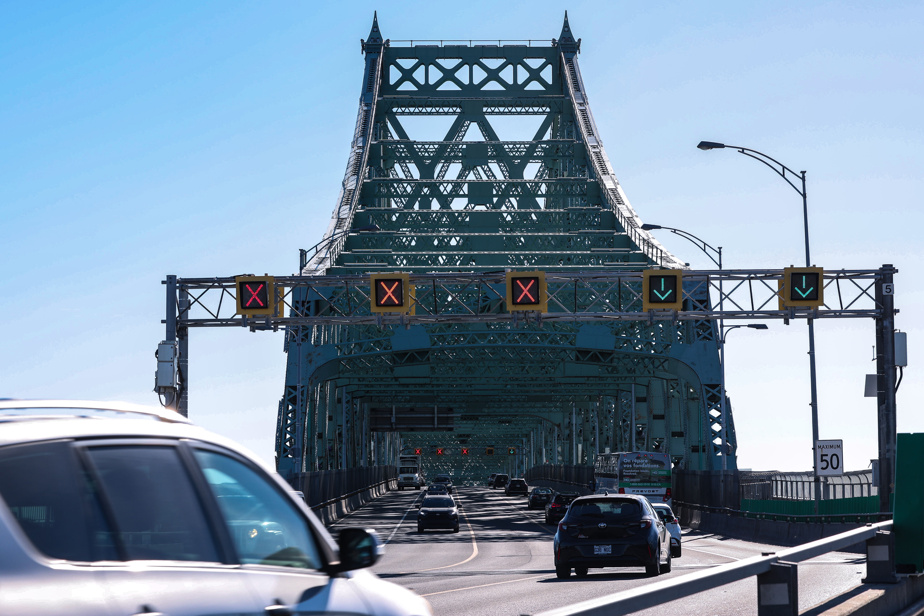 Montréal | Quatre jeunes grimpent sur le pont Jacques-Cartier