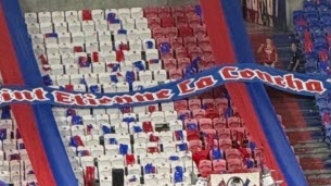 Football - Ligue 1. « La ch... à ta mère » : la rencontre OL-Rennes interrompue après une banderole anti-ASSE