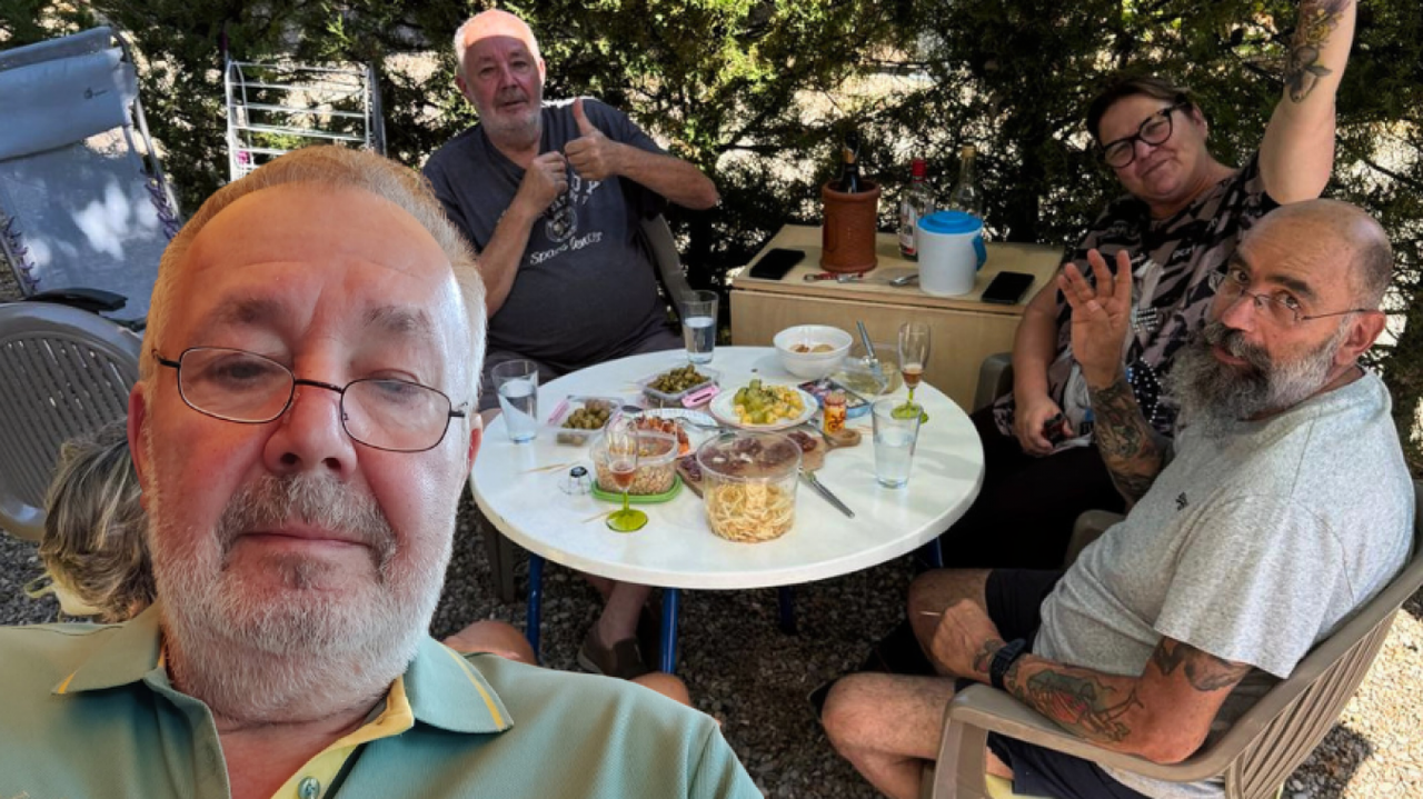 « C’est le Père Noël venu de Belgique » : Alain, retraité liégeois, offre son mobil-home à un couple en France qui a tout perdu dans les flammes