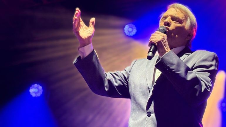 Emotion pour le concert de Salvatore Adamo à Mons