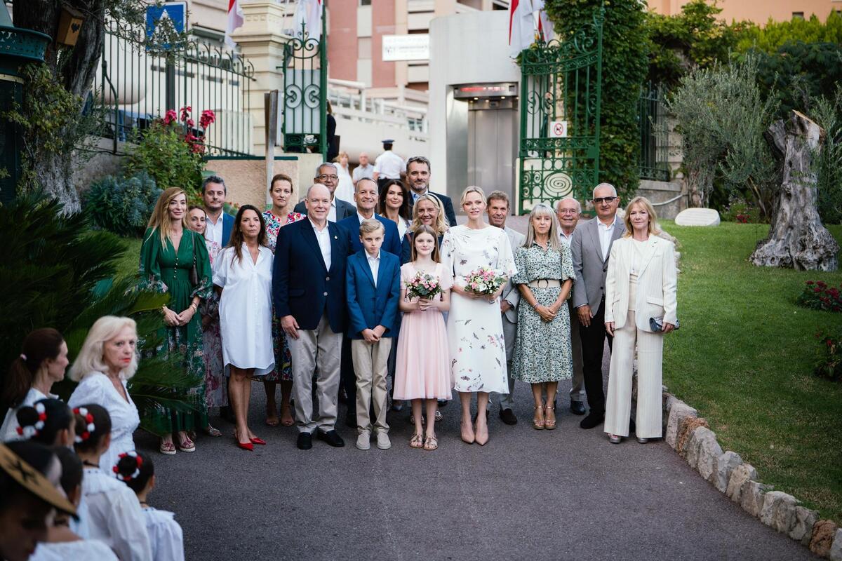 « Servons ensemble ce pays que nous aimons tant » : la Principauté se rassemble autour de la famille princière pour le « Cavagnëtu » 2026