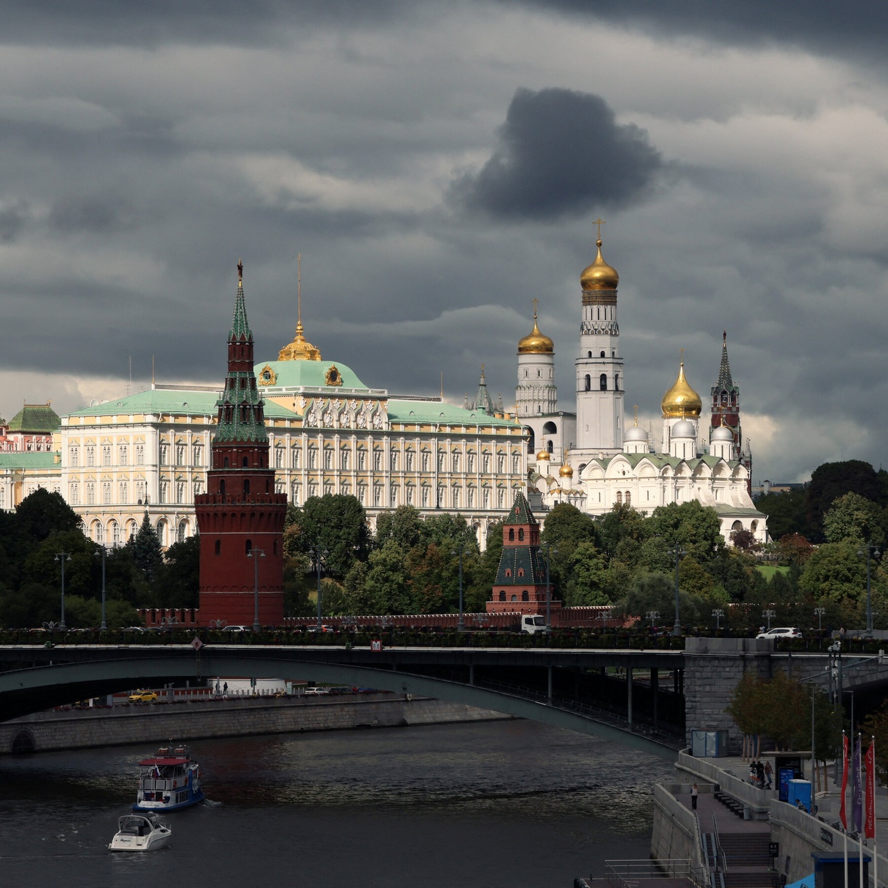 Trump Envoys Arrive in Moscow for Talks on Ukraine War