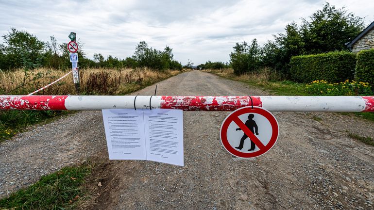 Hautes Fagnes : une partie des sentiers rouvre, mais la zone incendiée reste interdite au public
