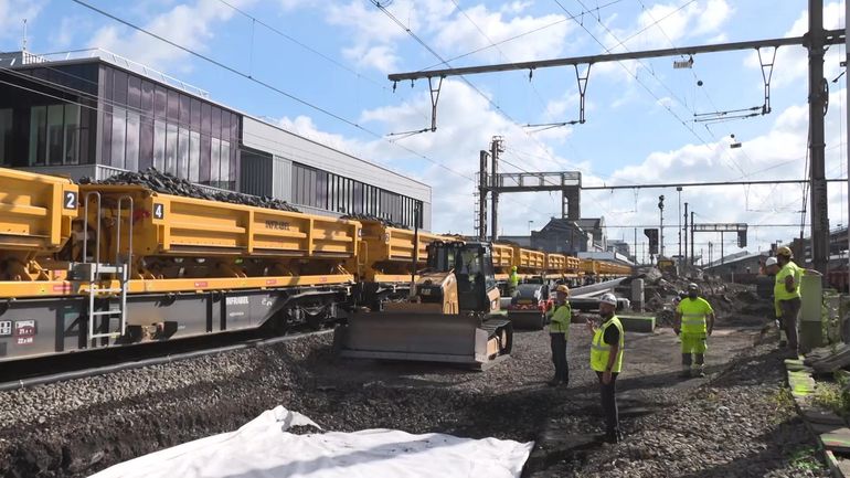 Charleroi : les nouveaux aiguillages promettent moins de pannes, moins de bruit et des trajets plus rapides vers Bruxelles