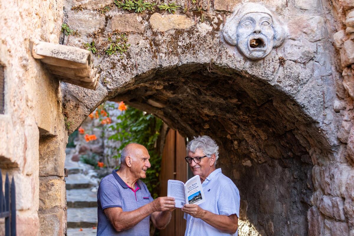 Chapelle Sainte-Roseline, gare ferroviaire, centre ancien du Parage… : un guide pour regarder ce village près de Draguignan autrement