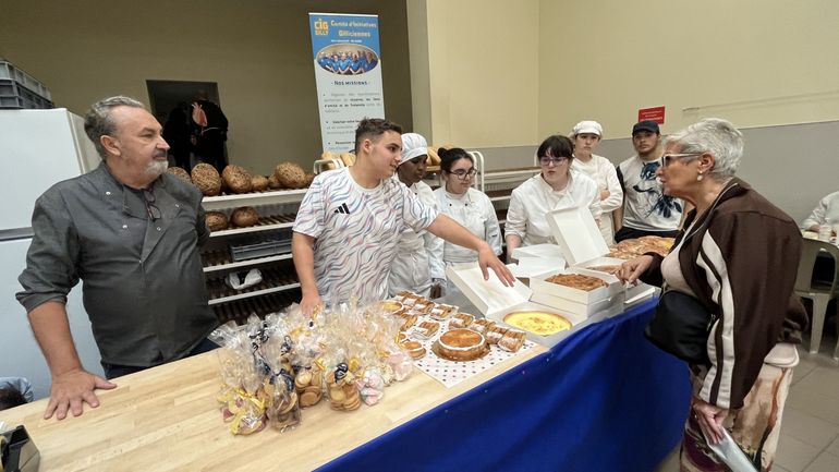 "Pour moi, il y aura toujours une place pour le bon pain malgré les difficultés" : à Charleroi, ces jeunes qui croient encore à la boulangerie artisanale