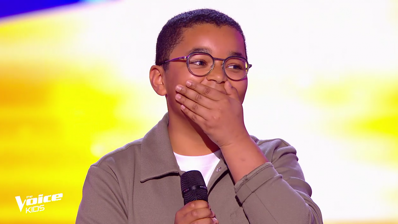 « The Voice » : une star de « Danse avec les stars » fait une adorable surprise à un talent après son audition à l’aveugle (vidéo)