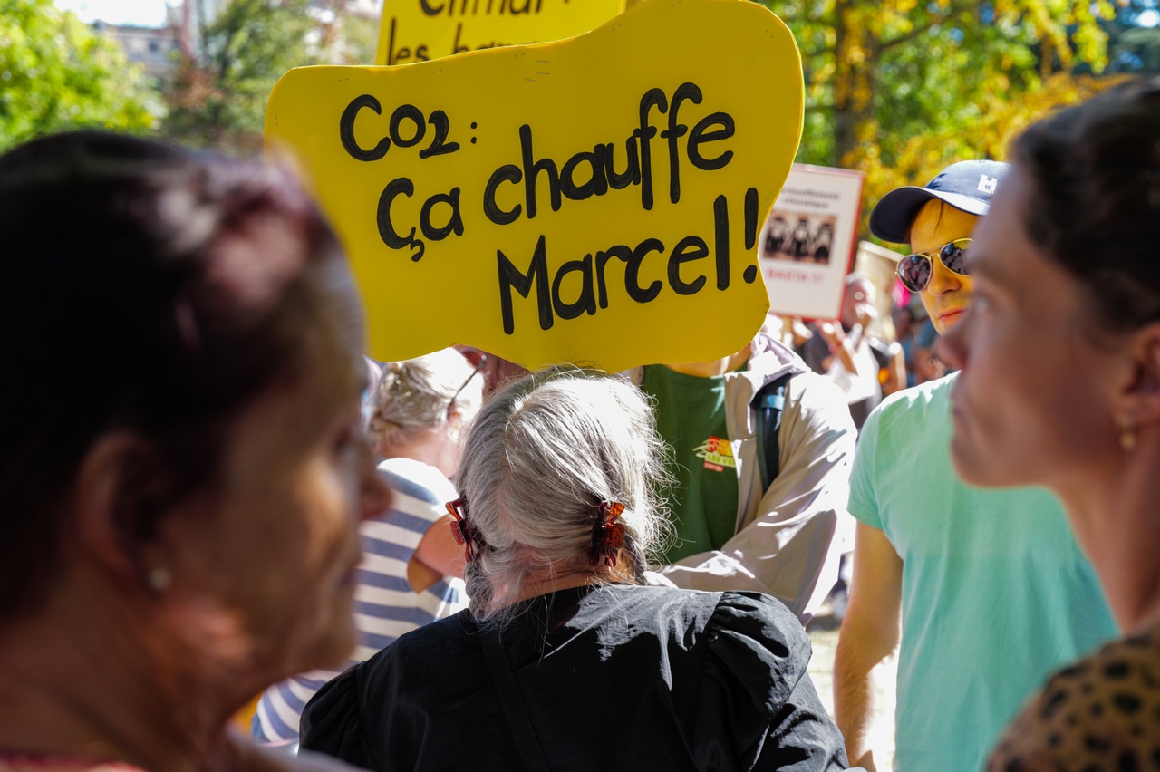 Manifestation pour le climat: «Pas d’étés à 50 degrés» mobilise des milliers de Genevois