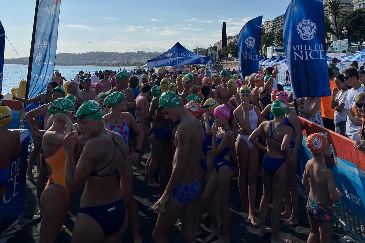Un peu plus de 700 participants et une trentaine d’équipes pour la 10e édition de la Prom’Swim à Nice