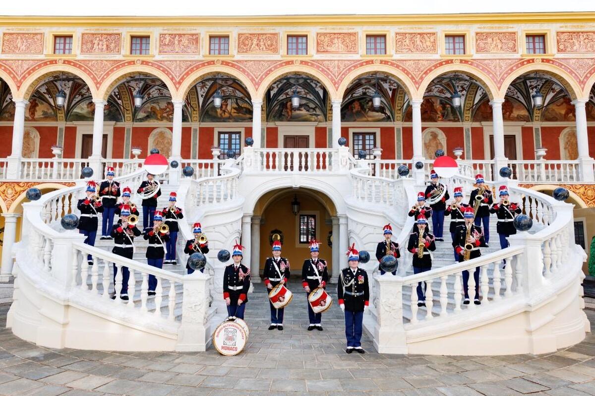 Il fête son 60ᵉ anniversaire : connaissez-vous l’histoire de l’orchestre des carabiniers du Prince de Monaco ?