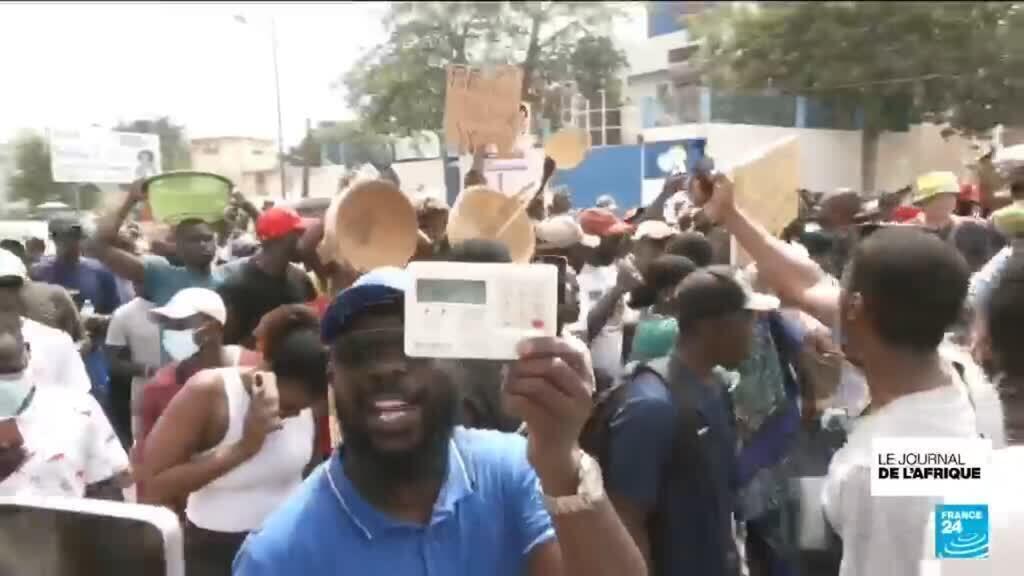La "marche des paniers vides" : au Sénégal, des manifestants dénoncent la vie chère