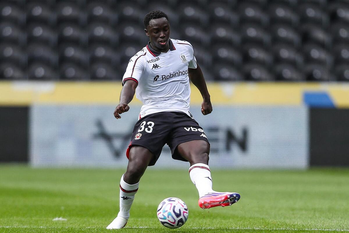 Le défenseur de l’OGC Nice Antoine Mendy gravement blessé au genou