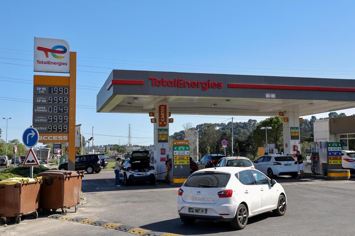 « Pour les deux mois qui viennent, on n’a pas d’inquiétude » : le ministre de l’Économie se veut rassurant sur l’approvisionnement en carburant