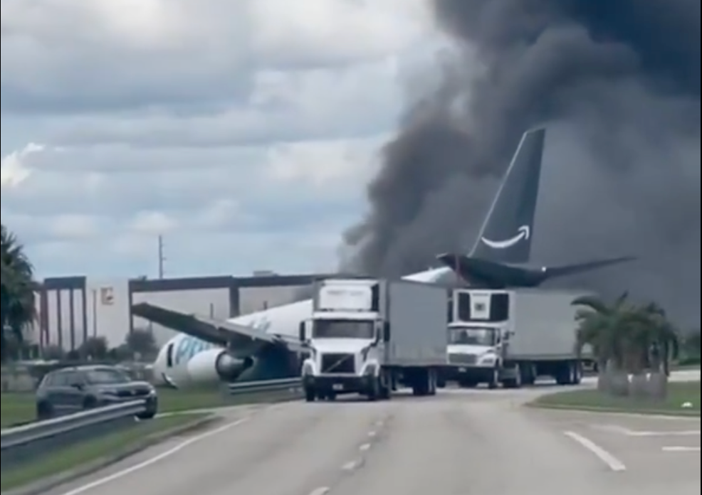 Accident aux États-Unis: Un avion-cargo d’Amazon sort de piste à l’aéroport de Miami