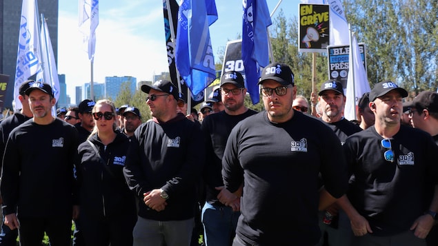 La grève des cols bleus de Montréal évitée : une entente de principe conclue avec la Ville