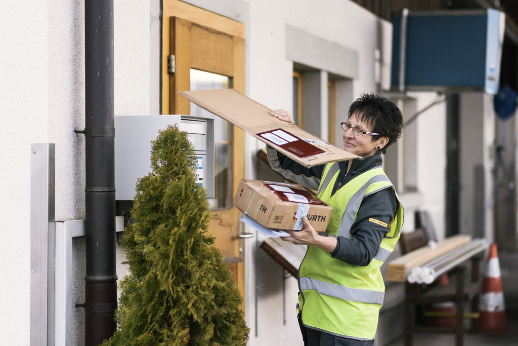 Restructuration chez le géant jaune: La Poste réduit ses coûts et prévoit jusqu’à 110 licenciements