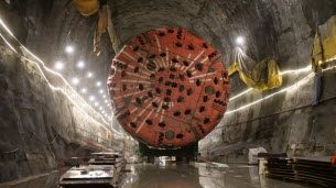 Savoie. Incendie à 1800 mètres sous terre dans le tunnel Lyon-Turin : un blessé est à déplorer