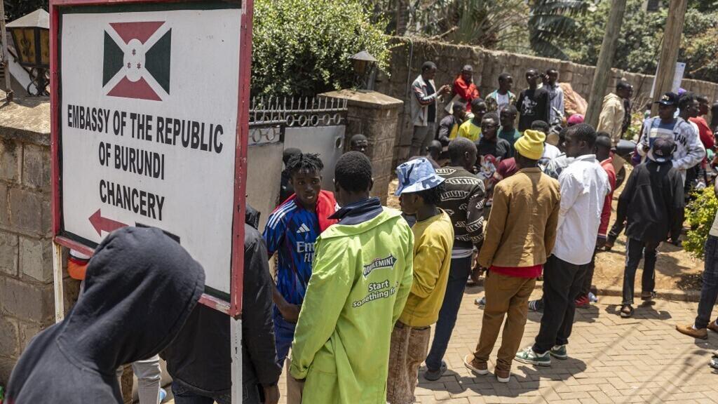 Des petits commerçants Burundais cherchent à quitter le Kenya après les menaces d'expulsions du président Ruto