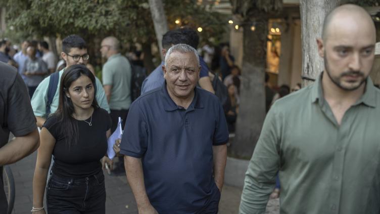 Israël: le rival de Netanyahu l'accuse de prioriser sa survie politique