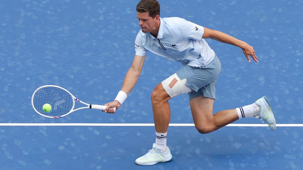 US Open : Alexander Blockx triomphe dans la douleur face à Cerundolo et file en quarts