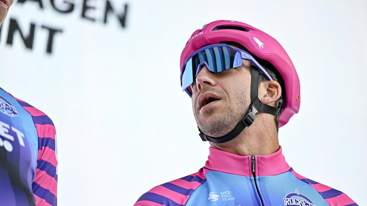 Le cycliste néerlandais Dylan Groenewegen percuté par une moto à l’entraînement