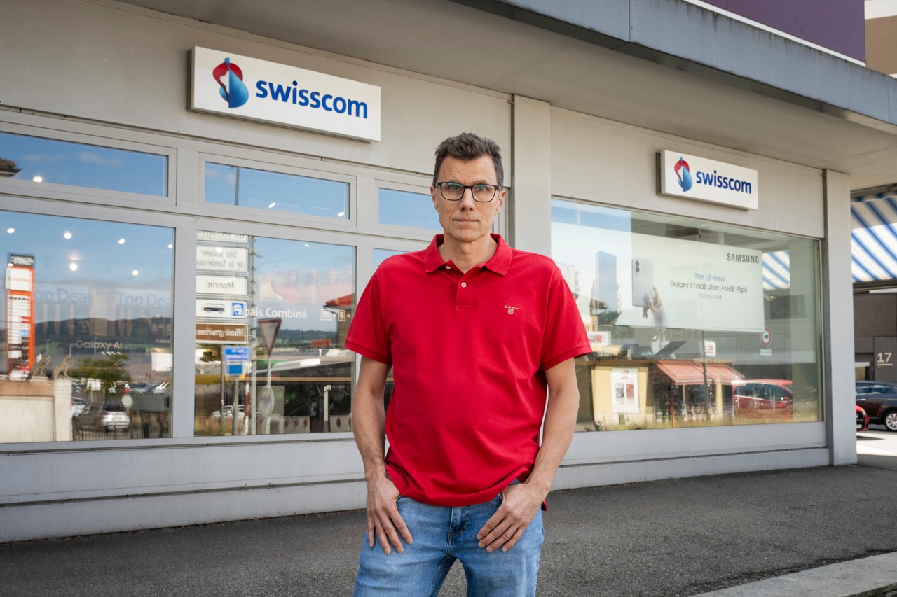 Procédure aux prud’hommes: Licencié par Swisscom pour avoir trop bien défendu une cliente octogénaire