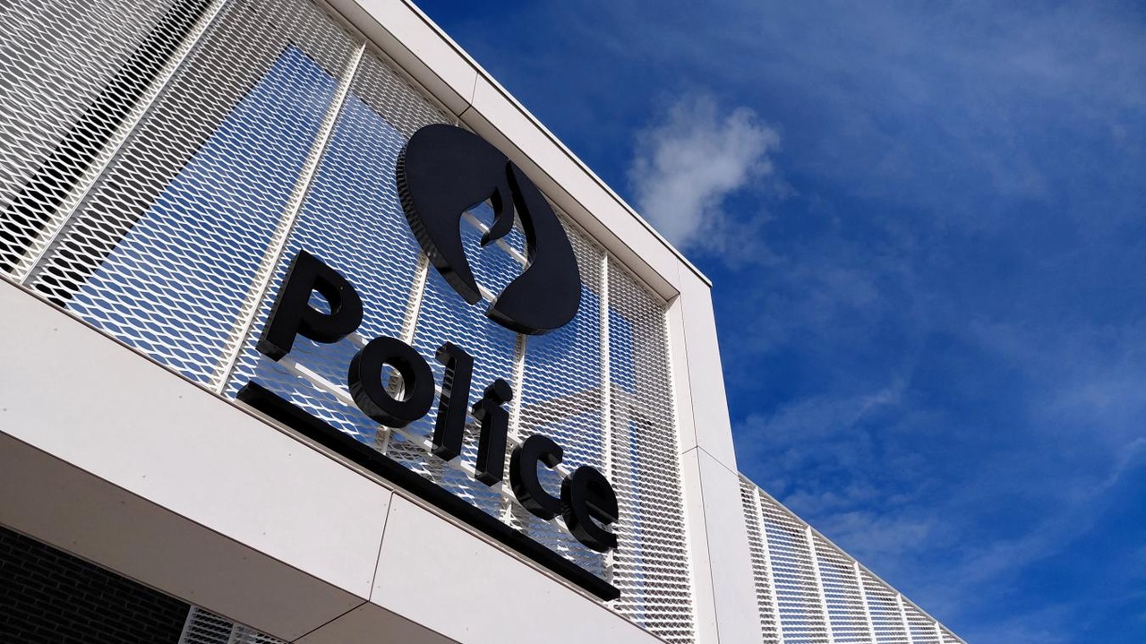 Un accord trouvé entre le ministre de l’Intérieur et les syndicats : certains policiers verront leur salaire augmenter de 700 euros dès l’an prochain