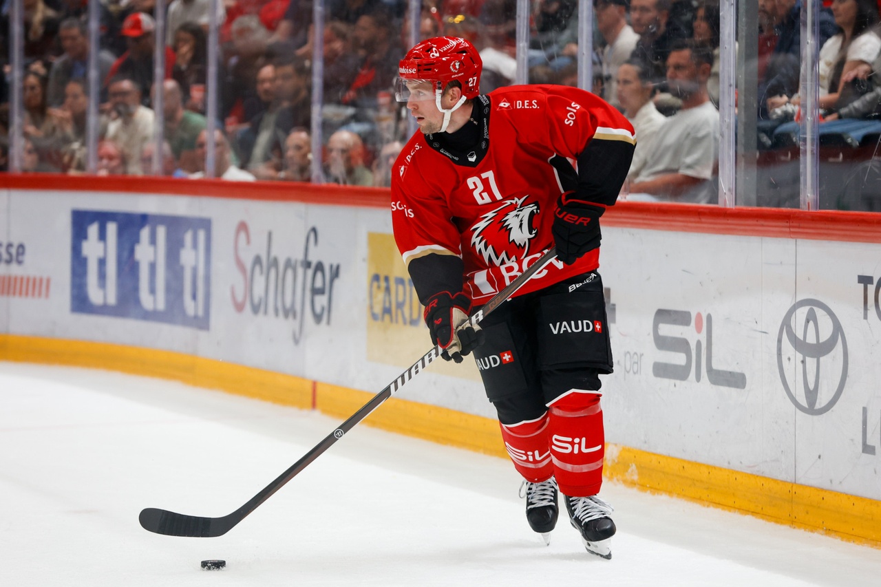 Austin Czarnik blessé: Le LHC perd un nouveau cadre sur blessure