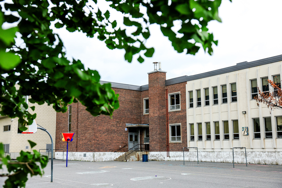 Rentrée scolaire | Des élèves privés de matériel pour des retards de paiement