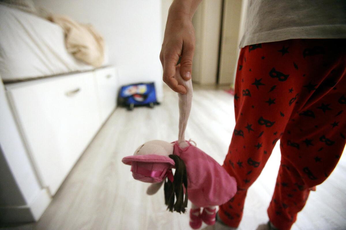« J’aurais rêvé que mes parents puissent assister à la même sensibilisation » : près de Grasse, une réunion pour parler des violences sexuelles sur mineurs et apprendre à les détecter