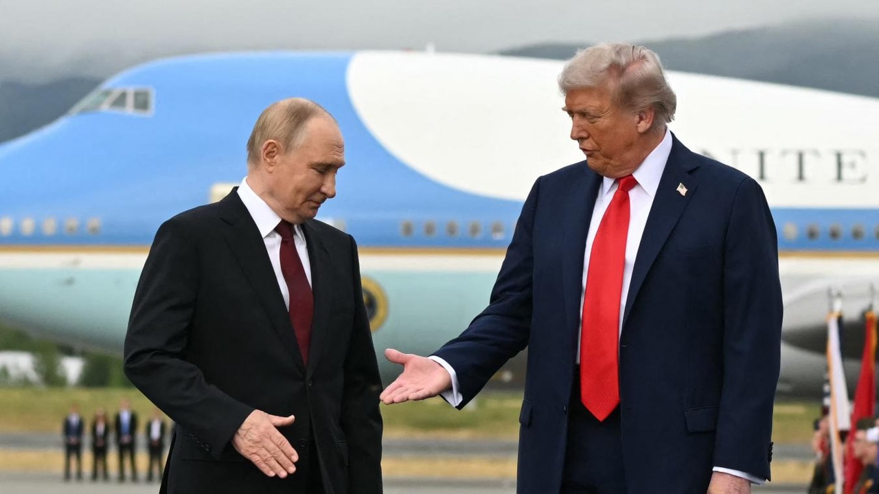 « Pour résoudre les problèmes... » : pourquoi Donald Trump a décidé d’inviter Vladimir Poutine au sommet du G20