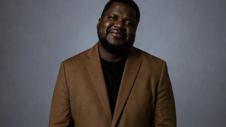 Pourquoi le Goncourt appelle à "la prudence" sur l'écrivain canado-haïtien Thélyson Orélien, accusé d'avoir utilisé l'IA