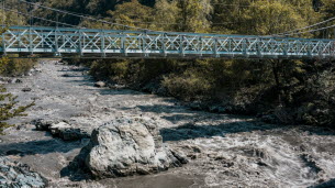 Isère. 1000 m³ d'eau par heure : en pleine sécheresse, la surconsommation de ST Micro interroge