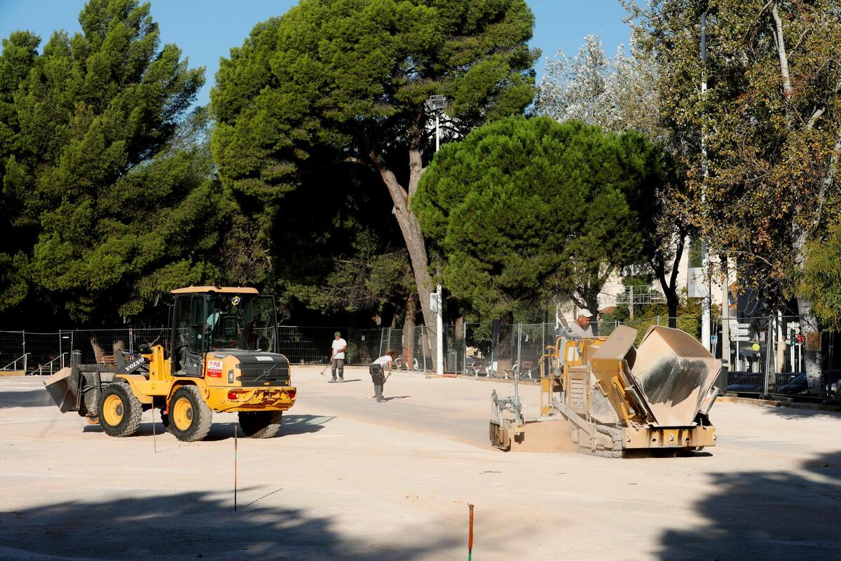 « Ces travaux, on les attendait depuis très longtemps », les boulistes de Toulon ravis de la réfection de leur terrain