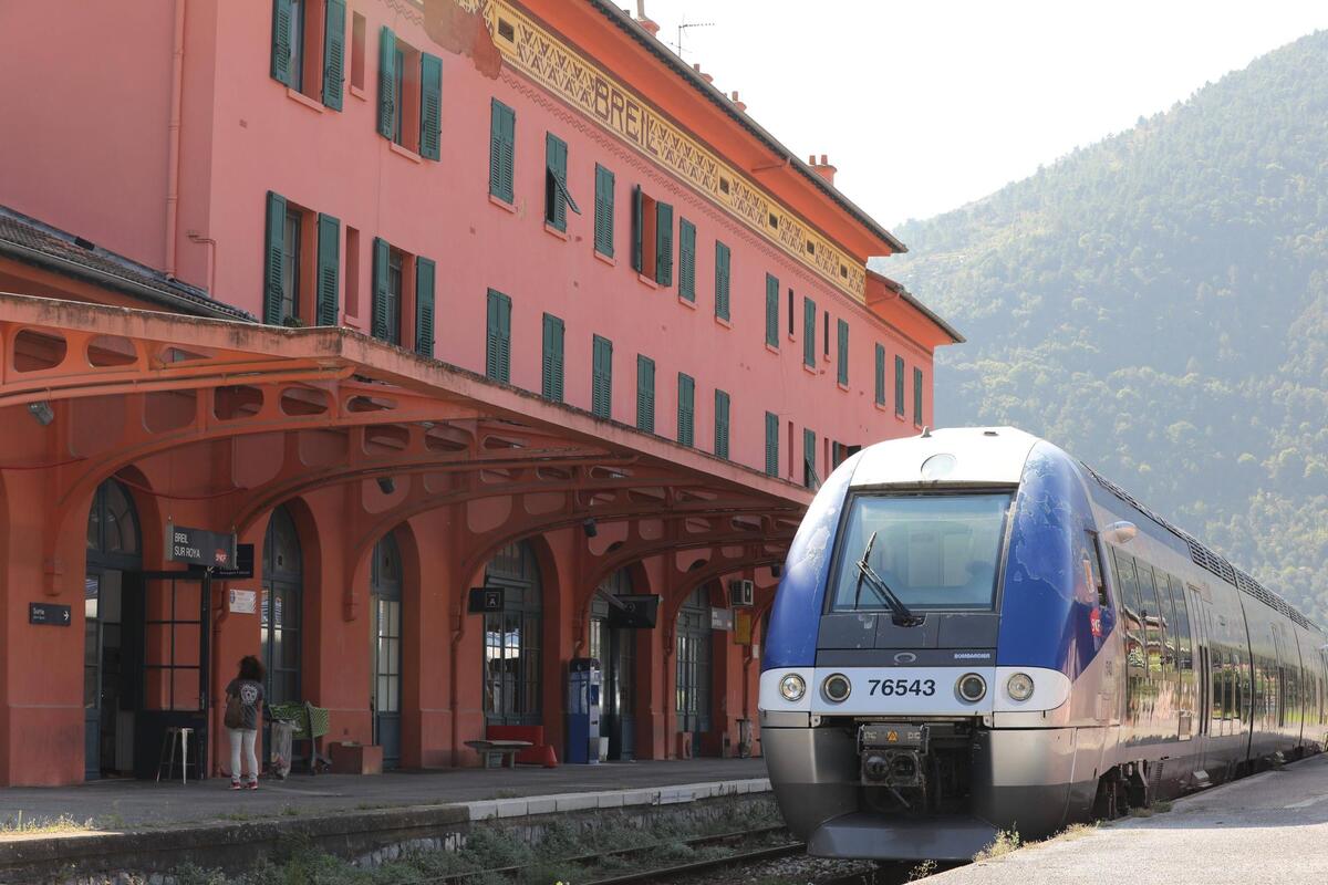 Café-restaurant, commerce, association... Vous cherchez des locaux ? Et si vous investissiez dans ces deux gares des Alpes-Maritimes ?