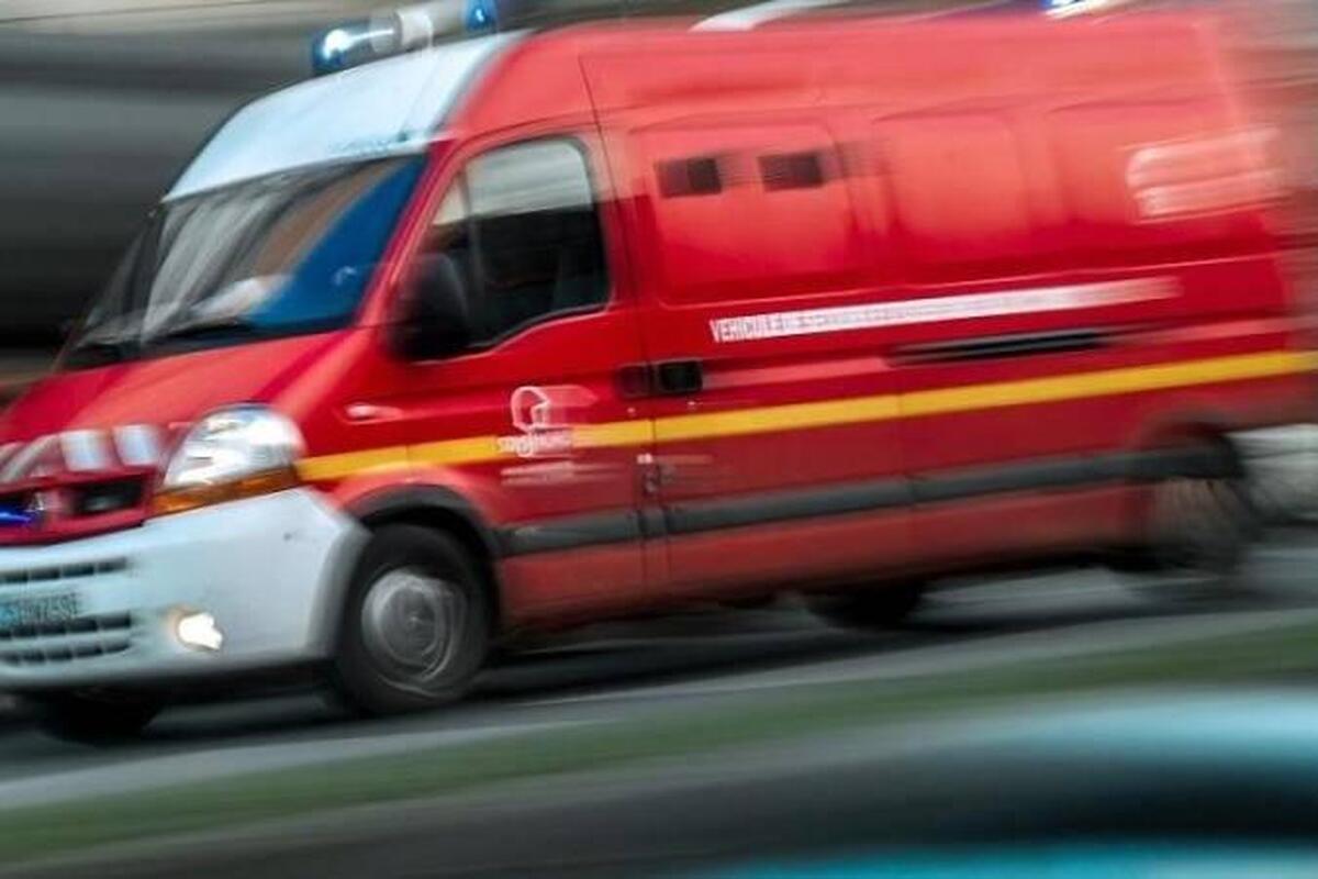 Une enfant percutée par un fourgon à Nice et transférée à l’hôpital