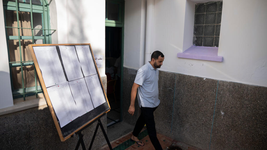 Législatives au Maroc: le parti islamiste du PJD «a construit sa remontée autour d'un vote sanction»